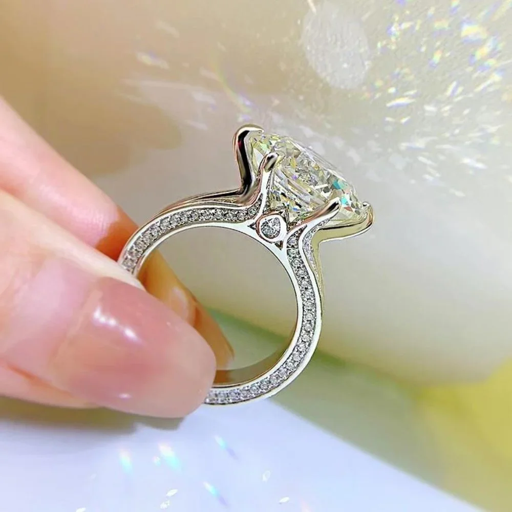 Certified 10ct. t.w. Moissanite Diamond Solitaire Luxury Engagement Ring NEW